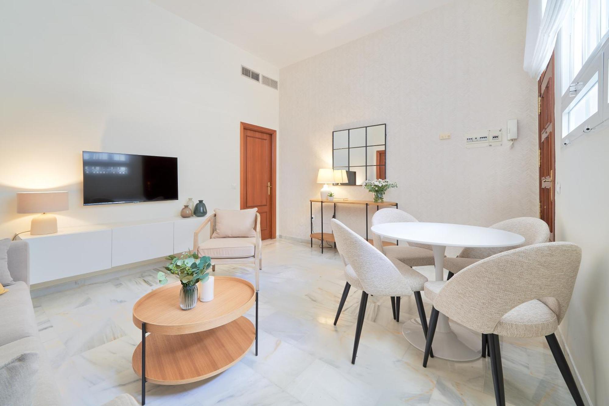 Iloftmalaga Carreteria - Rosaleda Apartament *
